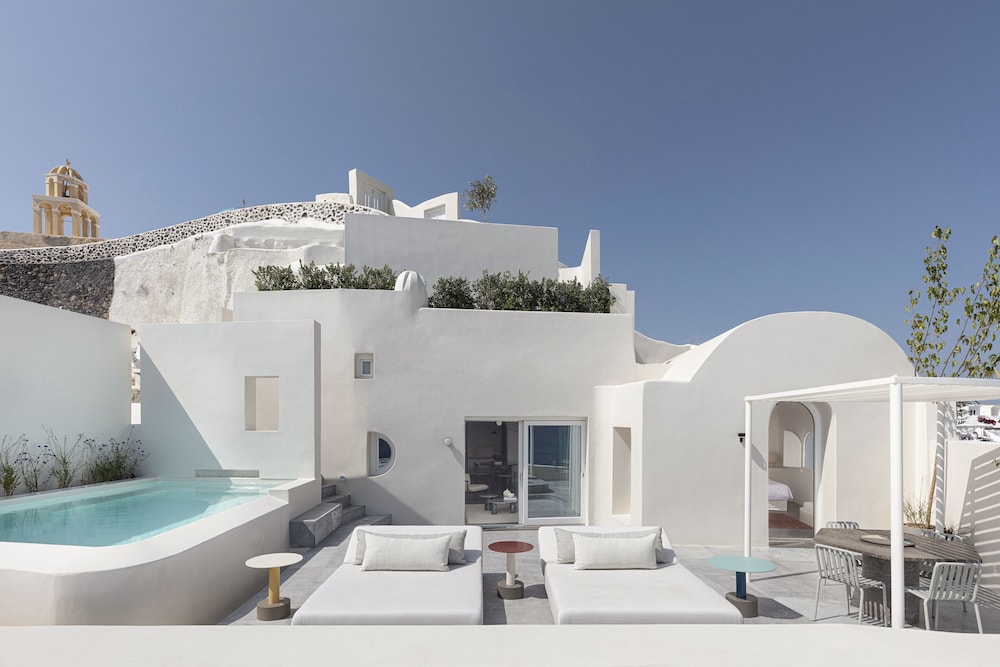 Canaves Oia Suites - Small Luxury Hotels of the World — Hotel building in Oia, South Aegean