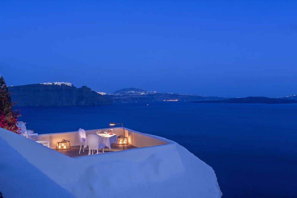 Canaves Oia Suites - Small Luxury Hotels of the World — Restaurant & bars in Oia, South Aegean