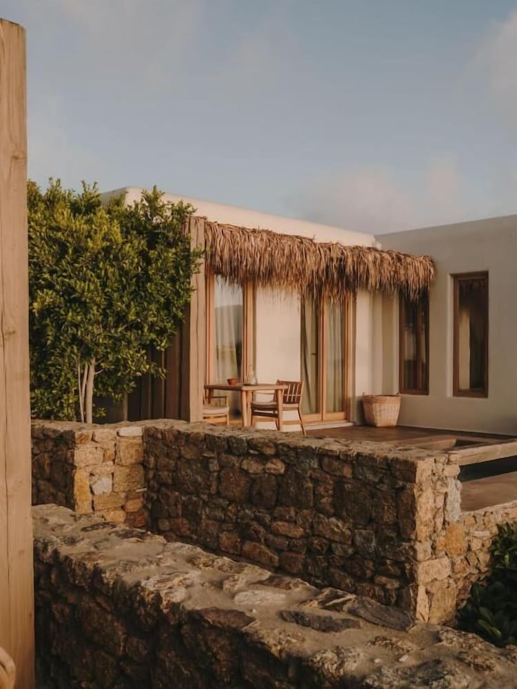 The Wild By Interni — Hotel building in Kalafatis, South Aegean