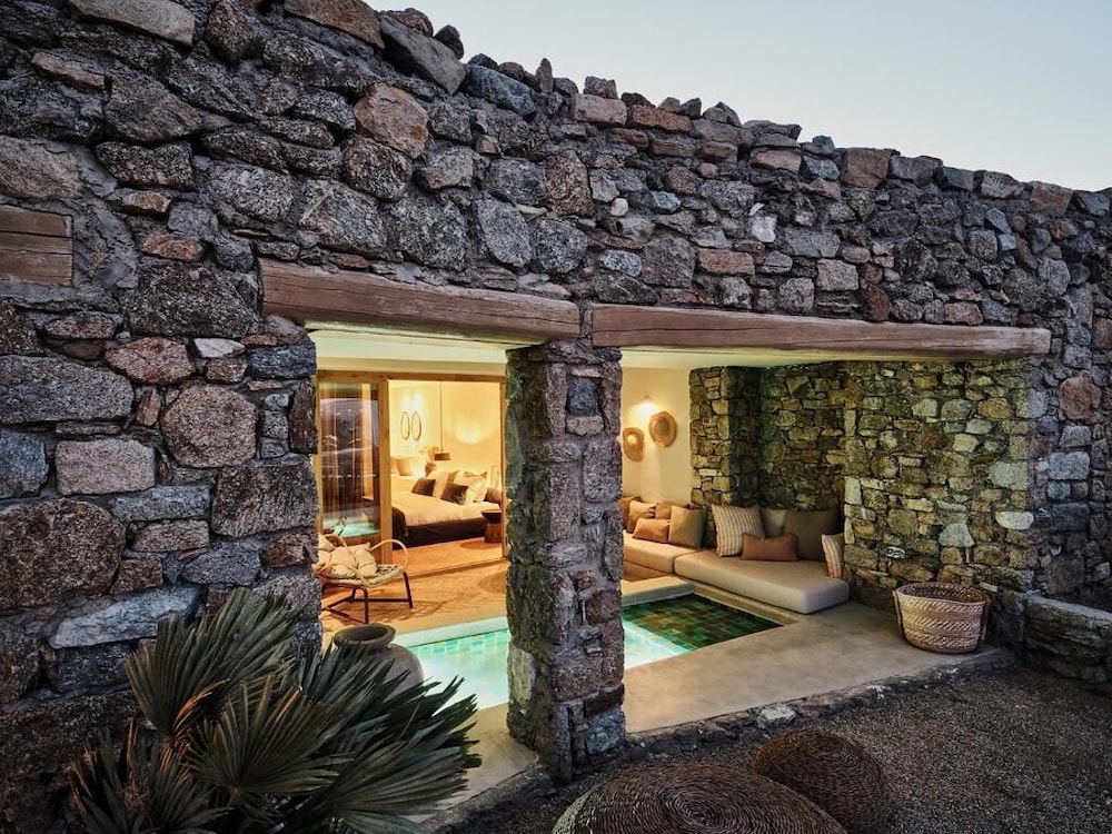 The Wild By Interni — Hotel building in Kalafatis, South Aegean