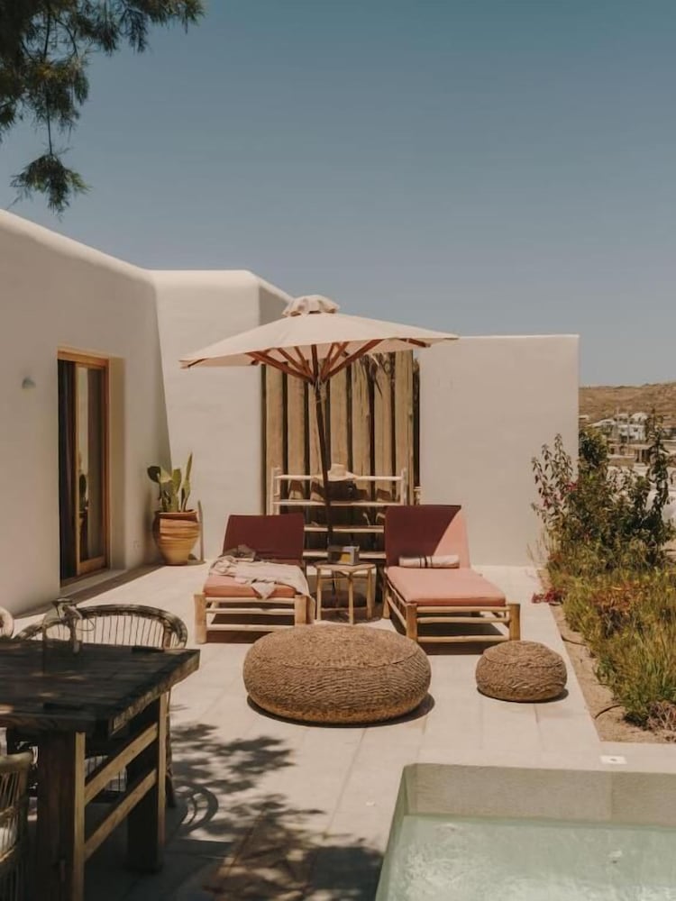 The Wild By Interni — Hotel building in Kalafatis, South Aegean