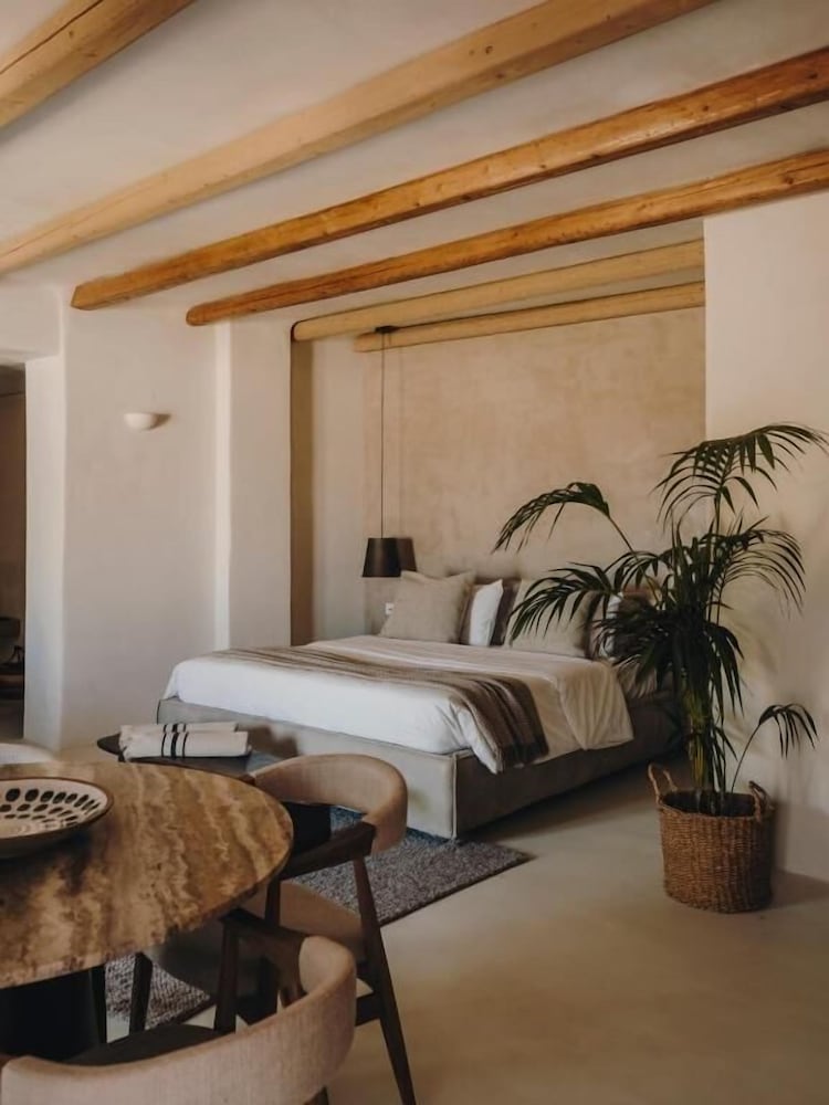 The Wild By Interni — Hotel rooms in Kalafatis, South Aegean