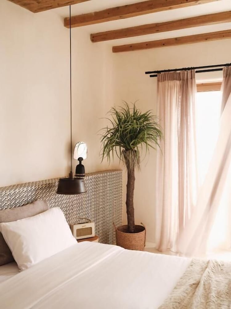 The Wild By Interni — Hotel rooms in Kalafatis, South Aegean
