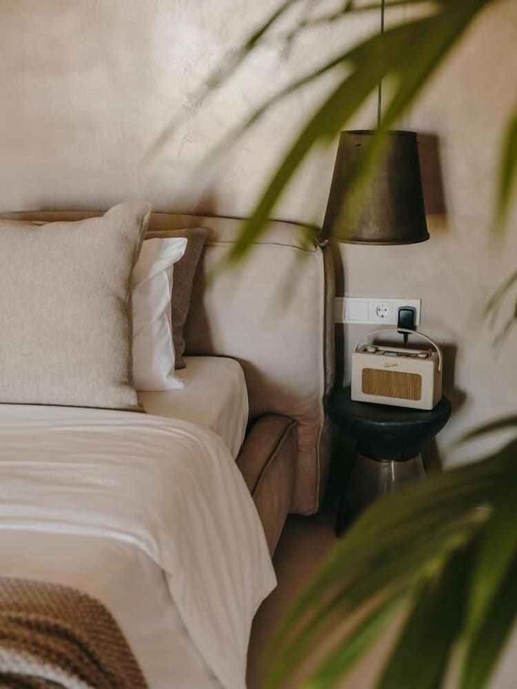 The Wild By Interni — Hotel rooms in Kalafatis, South Aegean