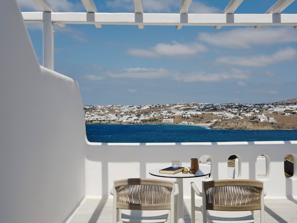 Mykonos No5 — Hotel rooms in Ornos, South Aegean