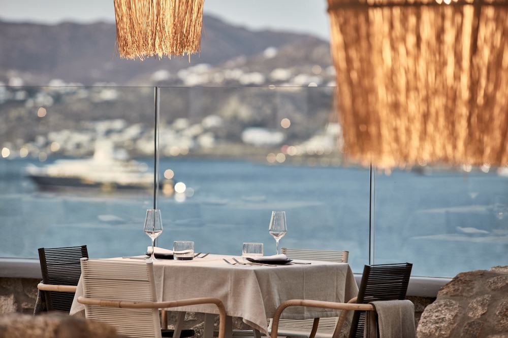 Mykonos No5 — Restaurant & bars in Ornos, South Aegean