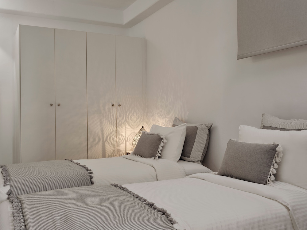 Mykonos No5 — Hotel rooms in Ornos, South Aegean