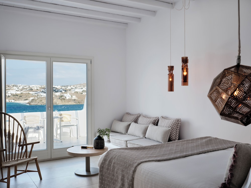 Mykonos No5 — Hotel rooms in Ornos, South Aegean