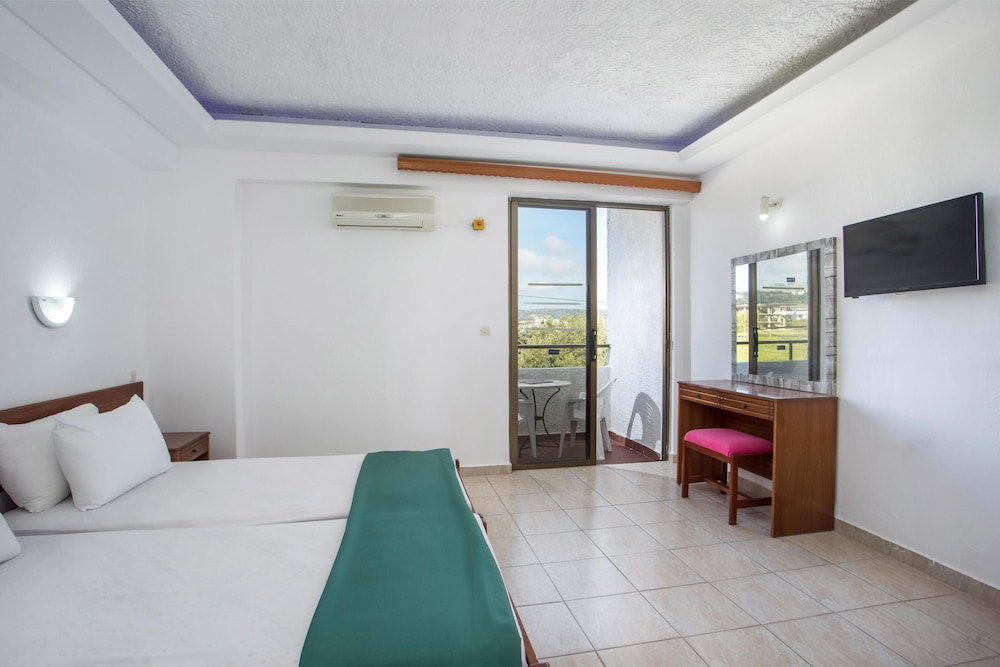 Nikos BnB — Hotel rooms in Faliraki, South Aegean