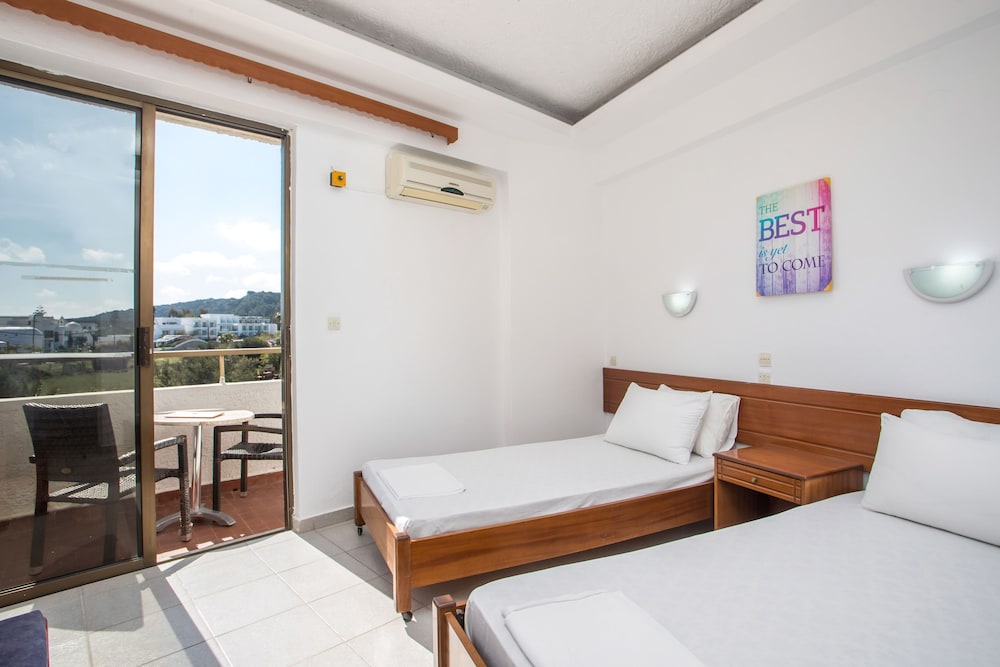 Nikos BnB — Hotel rooms in Faliraki, South Aegean
