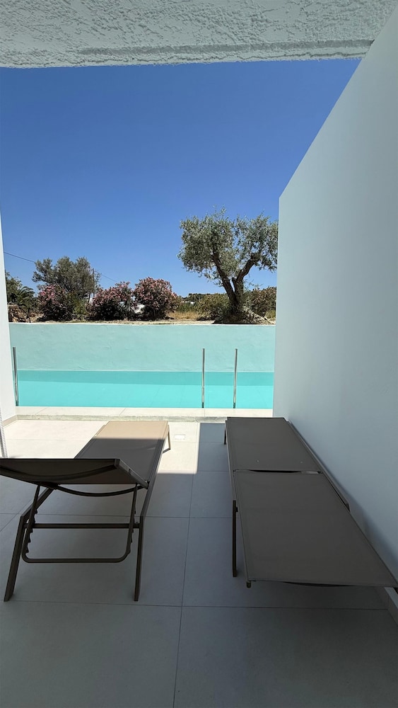 Nikos BnB — Swimming pool in Faliraki, South Aegean