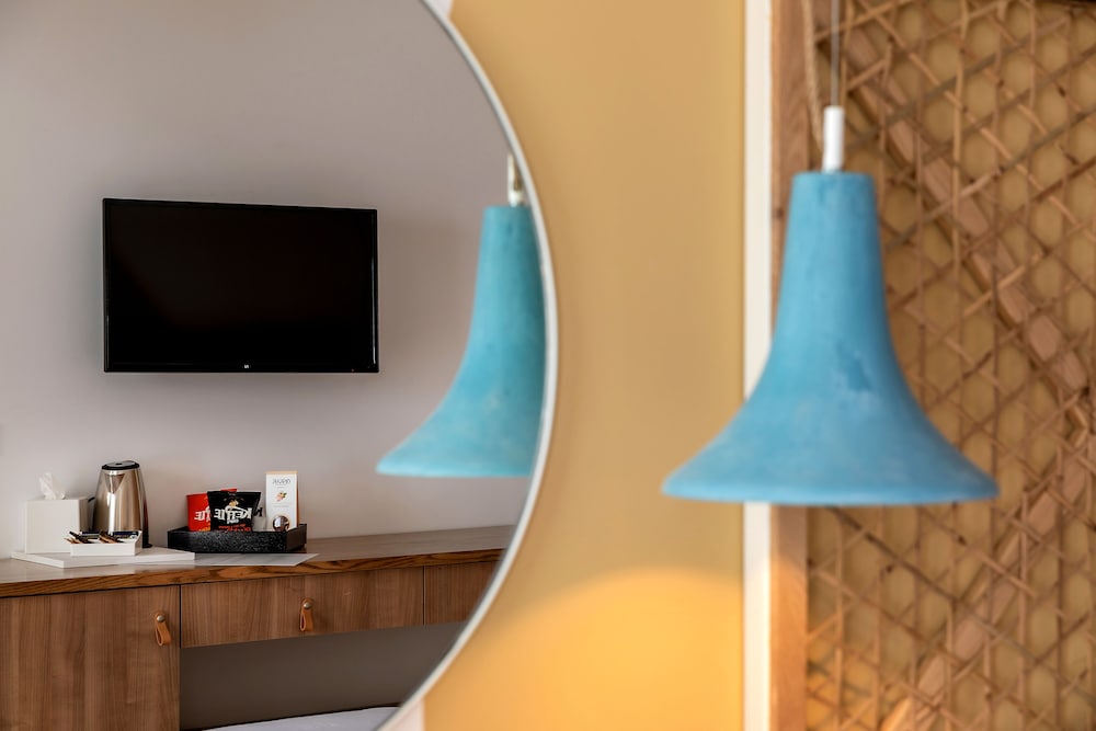 Secret View Hotel — Hotel rooms in Oia, South Aegean