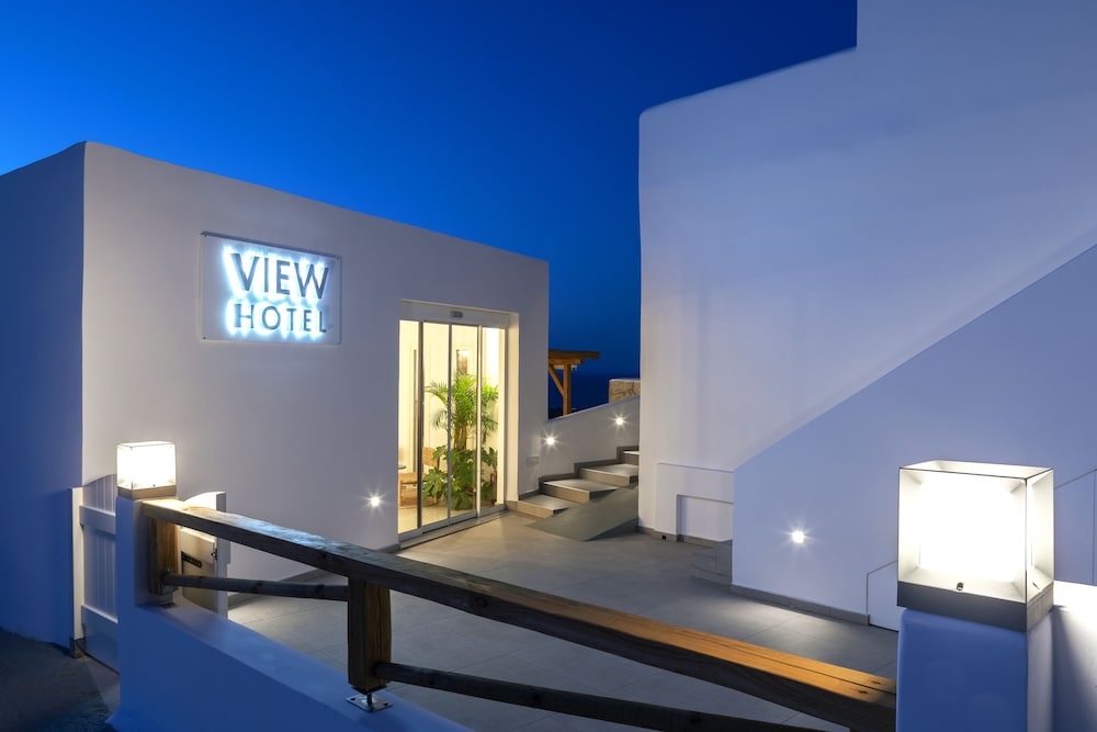 Secret View Hotel — Hotel building in Oia, South Aegean