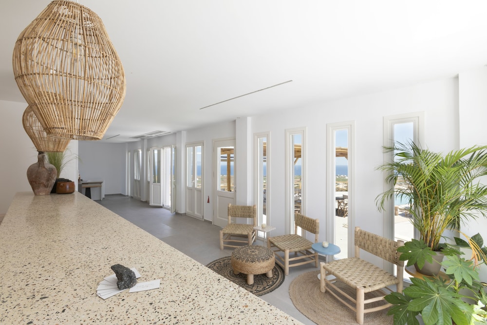Secret View Hotel — Hotel building in Oia, South Aegean