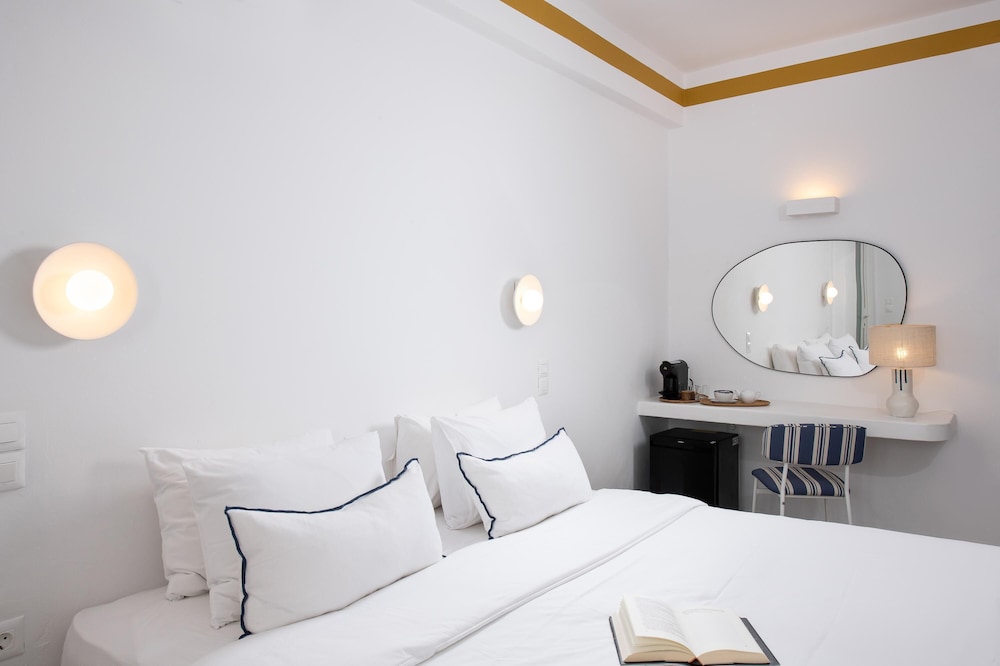 Hotel Tagoo — Hotel rooms in Mykonos Town, South Aegean