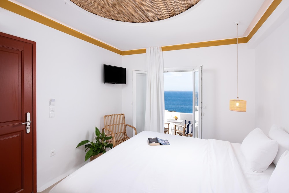 Hotel Tagoo — Hotel rooms in Mykonos Town, South Aegean