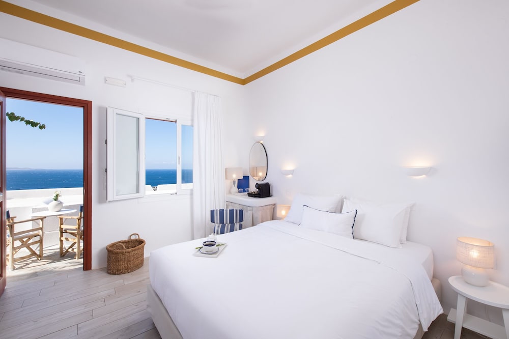 Hotel Tagoo — Hotel rooms in Mykonos Town, South Aegean