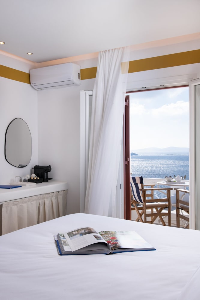 Hotel Tagoo — Hotel rooms in Mykonos Town, South Aegean