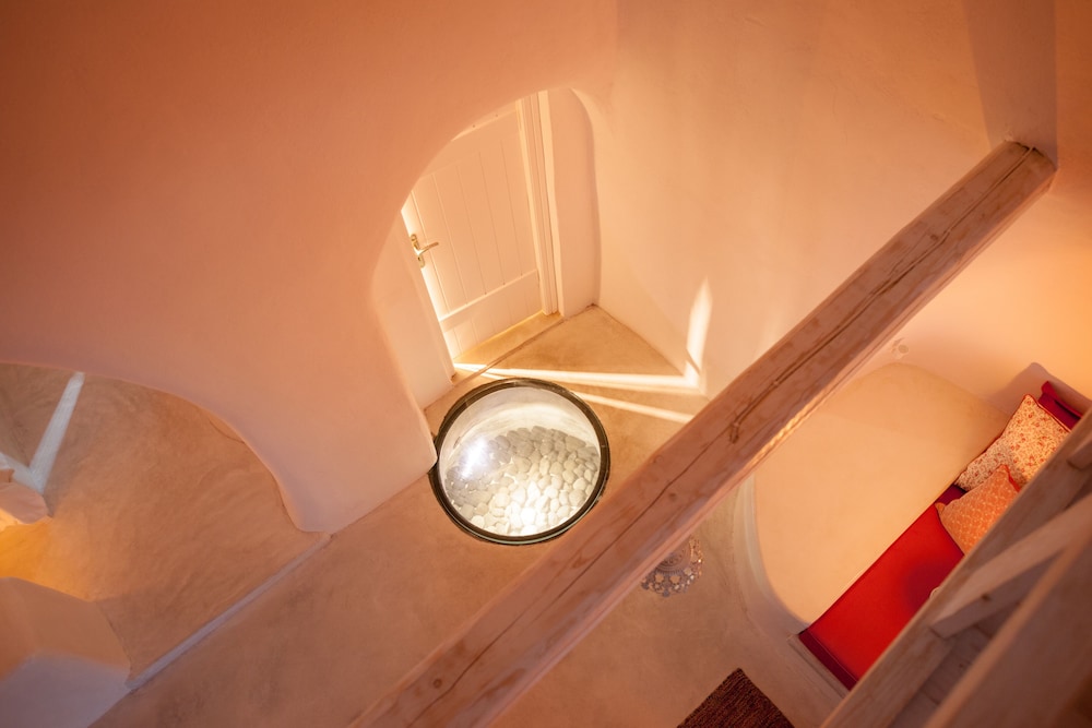 Senses Suites — Hotel building in Imerovigli, South Aegean