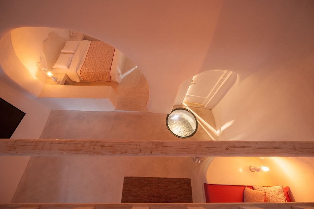 Senses Suites — Hotel rooms in Imerovigli, South Aegean