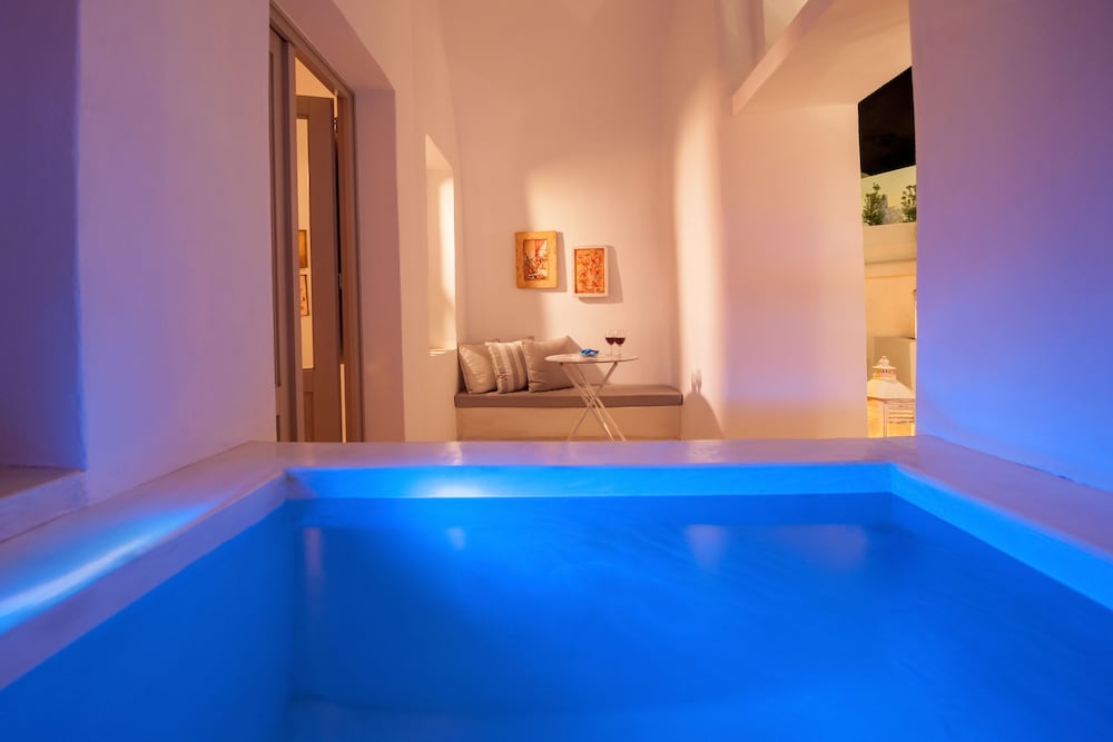 Senses Suites — Hotel rooms in Imerovigli, South Aegean
