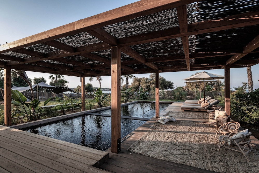 Domes Zeen Chania, a Luxury Collection Resort, Crete — Swimming pool in Chania
