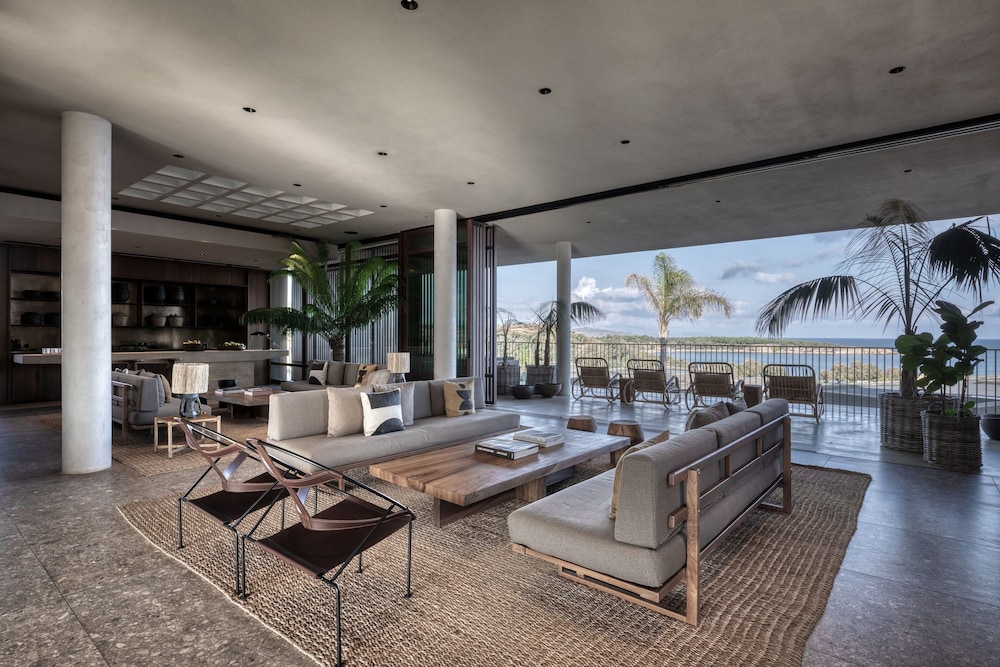 Domes Zeen Chania, a Luxury Collection Resort, Crete — Hotel building in Chania