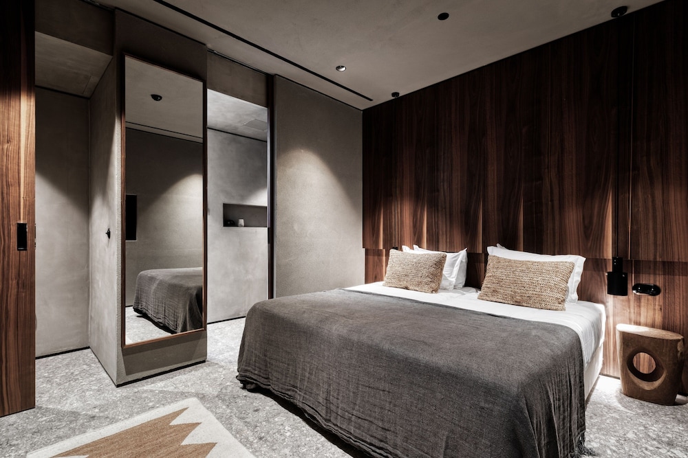 Domes Zeen Chania, a Luxury Collection Resort, Crete — Hotel rooms in Chania
