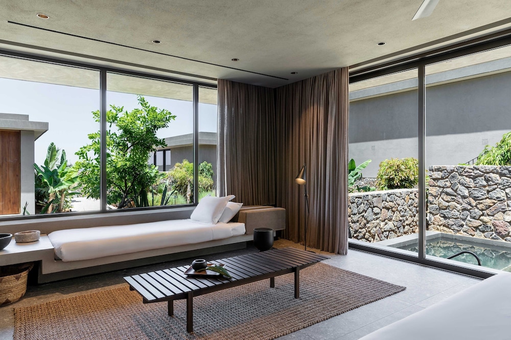 Domes Zeen Chania, a Luxury Collection Resort, Crete — Hotel rooms in Chania