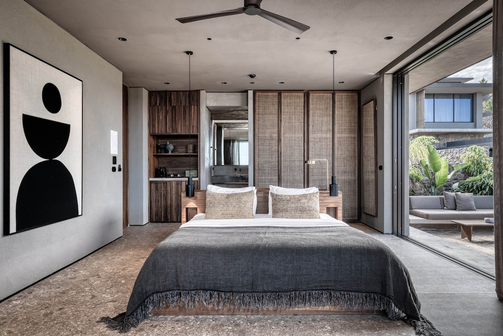 Domes Zeen Chania, a Luxury Collection Resort, Crete — Hotel rooms in Chania