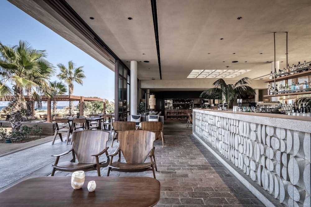 Domes Zeen Chania, a Luxury Collection Resort, Crete — Restaurant & bars in Chania