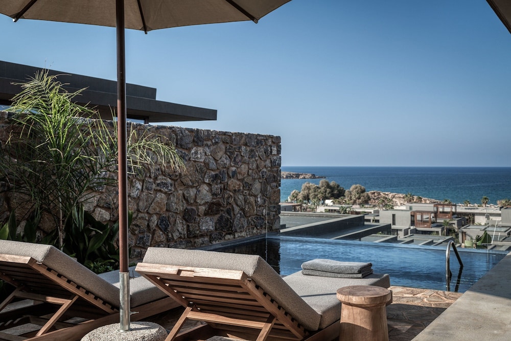 Domes Zeen Chania, a Luxury Collection Resort, Crete — Swimming pool in Chania