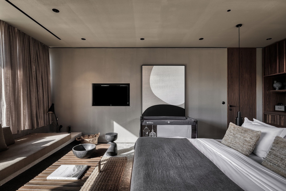 Domes Zeen Chania, a Luxury Collection Resort, Crete — Hotel rooms in Chania