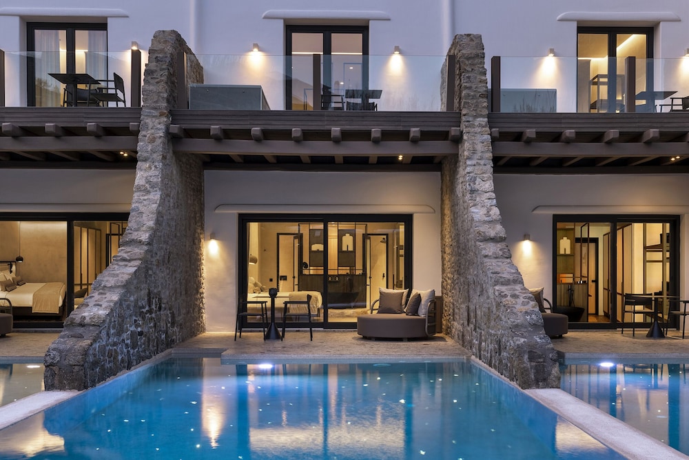 Aeonic Suites and Spa — Swimming pool in Ornos, South Aegean