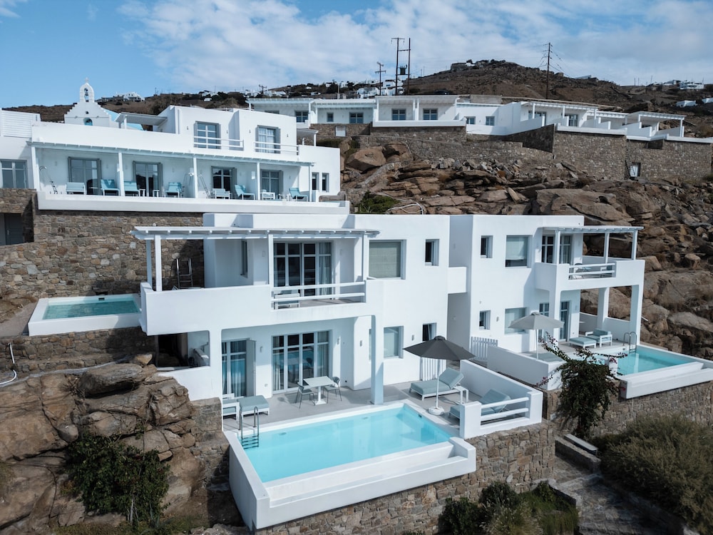 Epic Blue Mykonos - zdjęcie 4