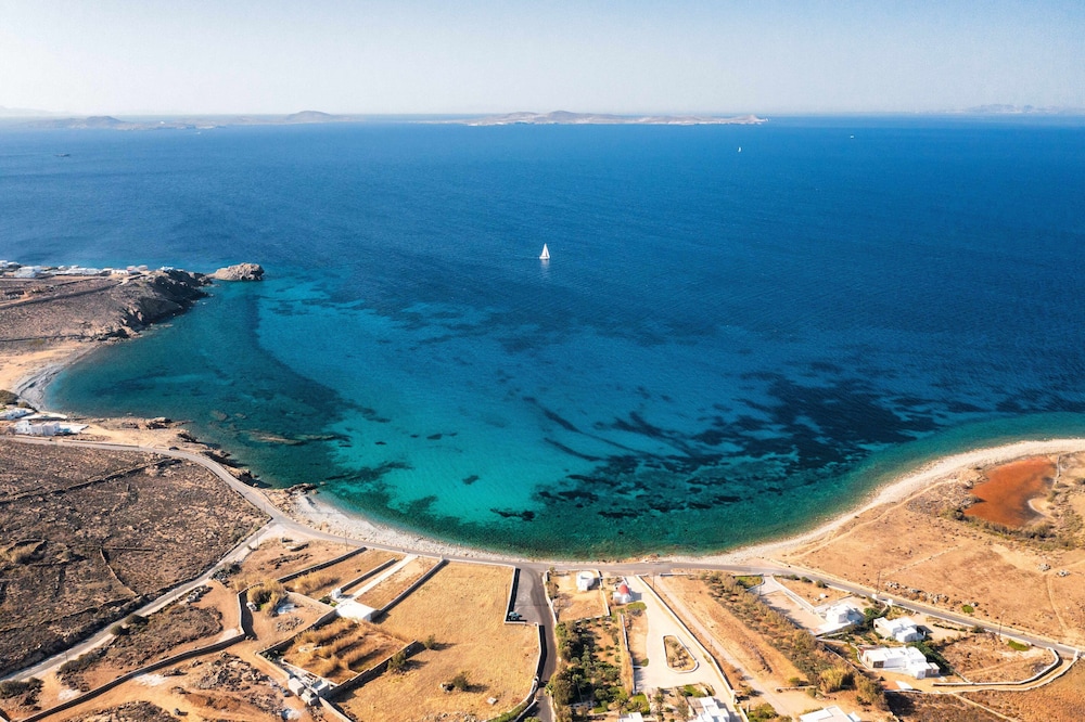 Epic Blue Mykonos - zdjęcie 3