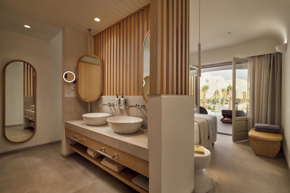 Meltemi Blu - Adults Only — Hotel rooms in Perissa, South Aegean