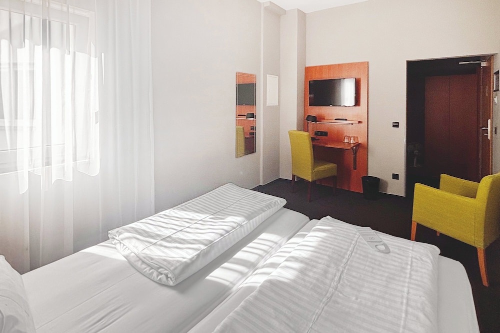 Garner Hotel Stuttgart - Zuffenhausen by IHG — Hotel rooms in Stuttgart, Baden-Wurttemberg