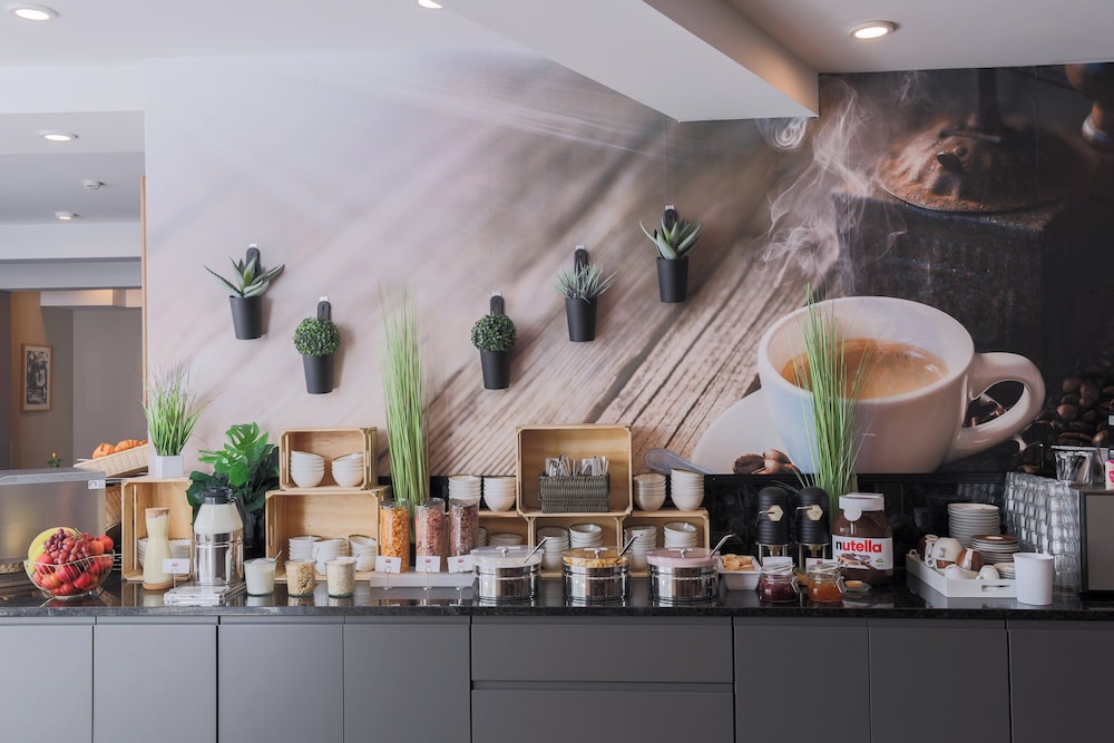 Garner Hotel Stuttgart - Zuffenhausen by IHG — Restaurant & bars in Stuttgart, Baden-Wurttemberg