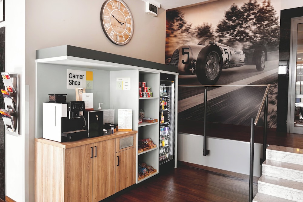 Garner Hotel Stuttgart - Zuffenhausen by IHG — Restaurant & bars in Stuttgart, Baden-Wurttemberg
