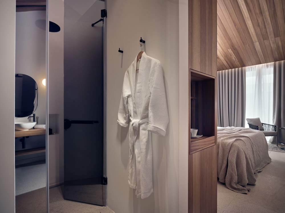 Contessina Suites and Spa — Rooms in Tsilivi, Ionian Islands