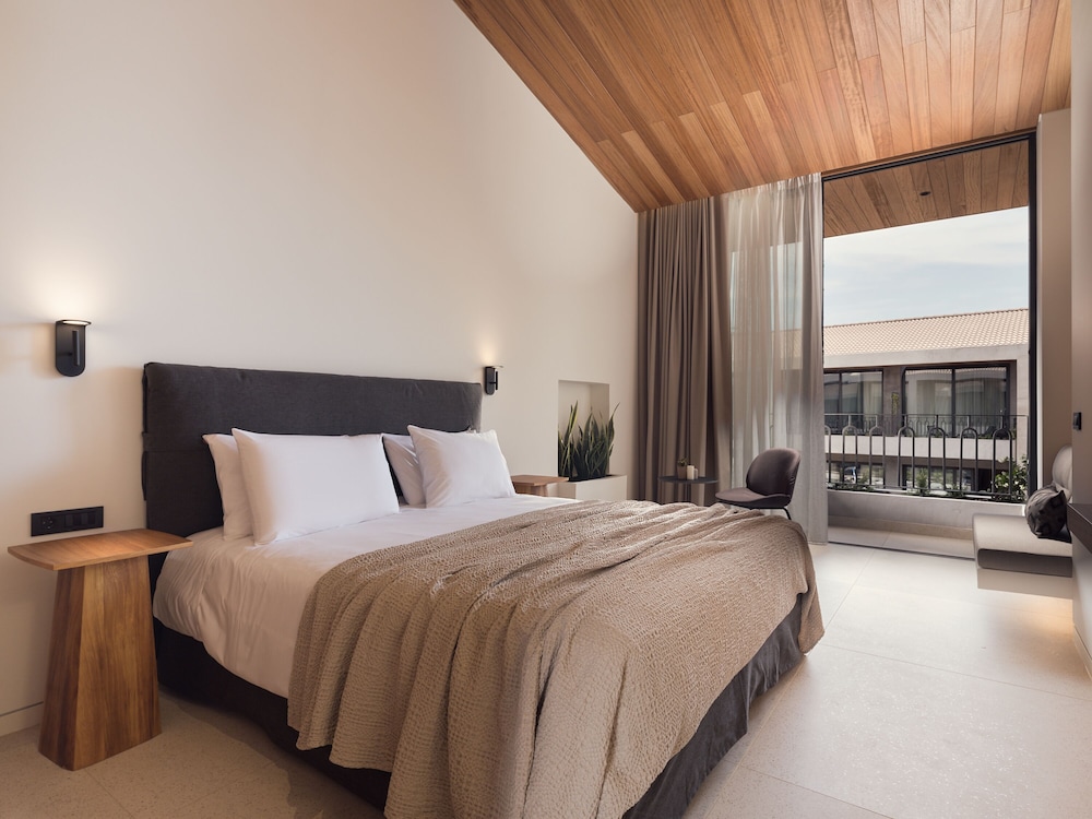 Contessina Suites and Spa — View in Tsilivi, Ionian Islands