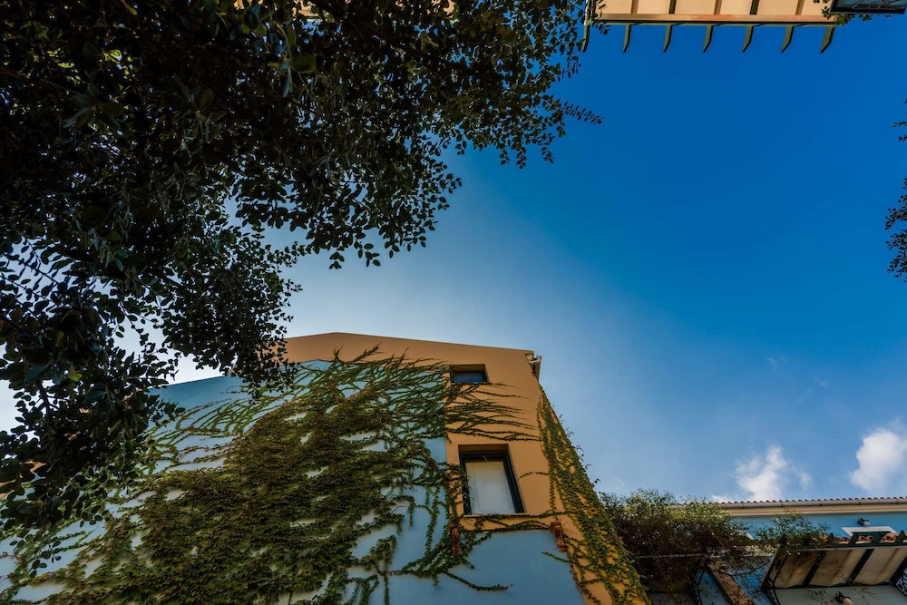 Mediterranean Beach Resort — Hotel building in Laganas, Ionian Islands