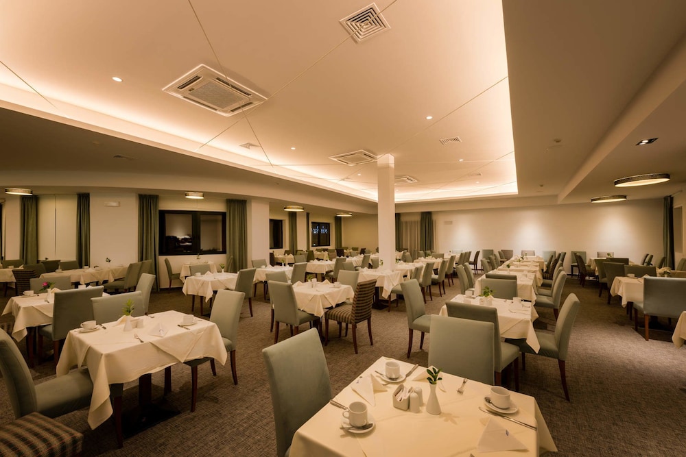 Mediterranean Beach Resort — Restaurant & bars in Laganas, Ionian Islands