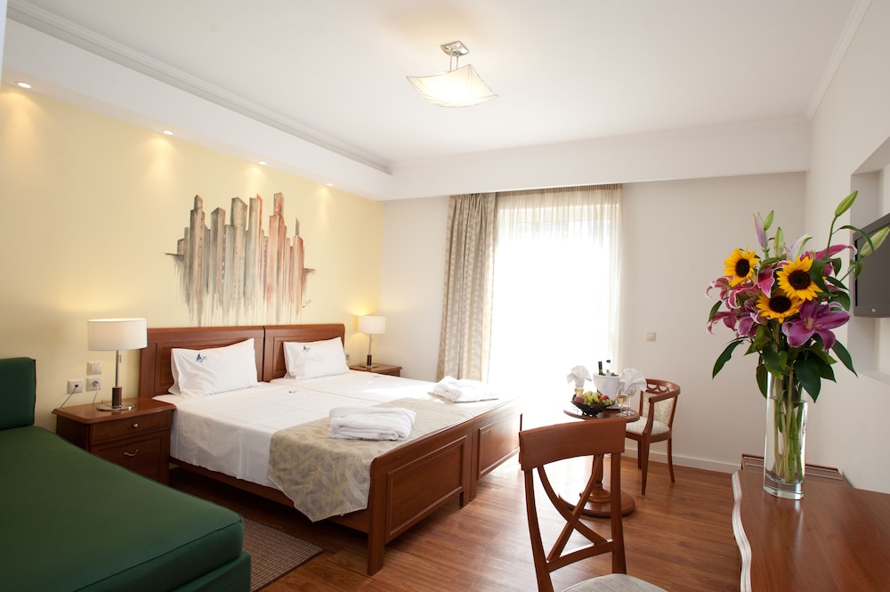 Mediterranean Beach Resort — Hotel rooms in Laganas, Ionian Islands