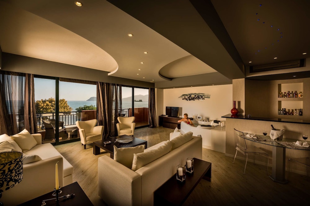 Mediterranean Beach Resort — Hotel rooms in Laganas, Ionian Islands