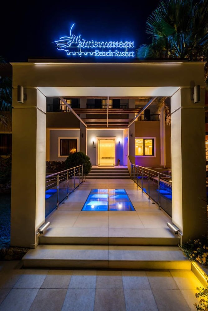 Mediterranean Beach Resort — Hotel building in Laganas, Ionian Islands