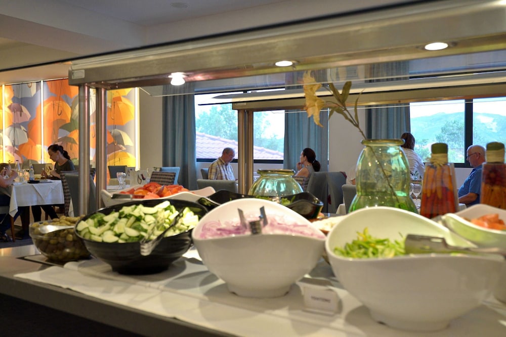 Mediterranean Beach Resort — Restaurant & bars in Laganas, Ionian Islands
