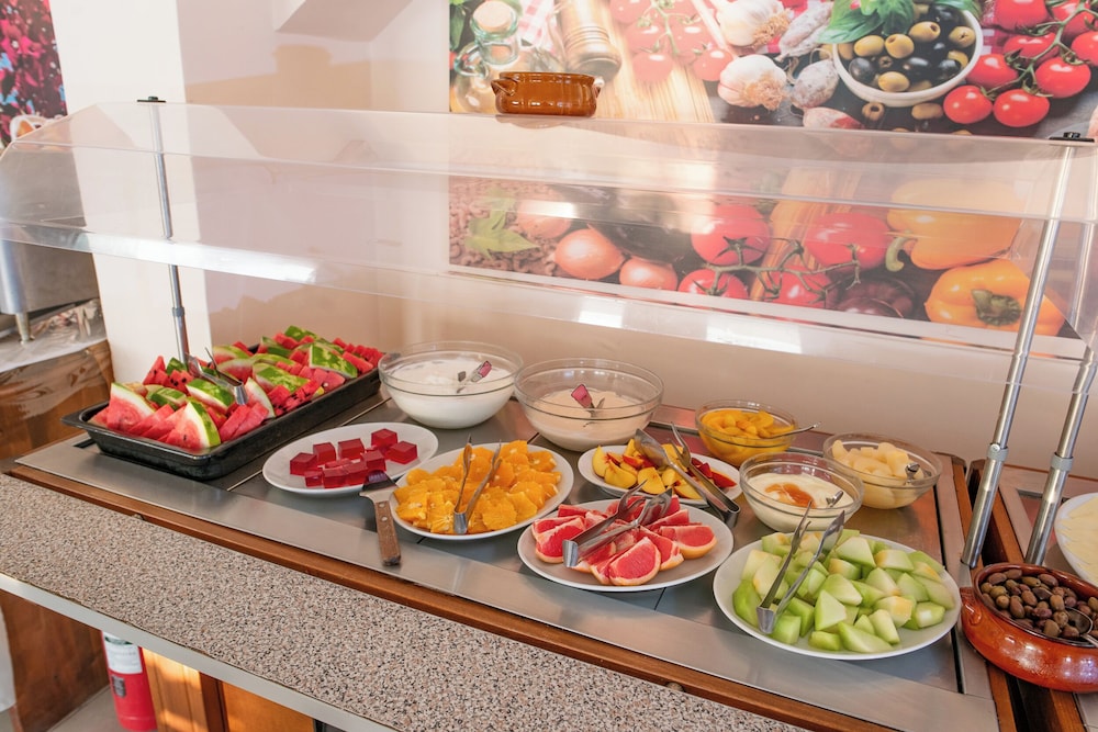 Corfu Maris Hotel — Restaurant & bars in Benitses, Ionian Islands