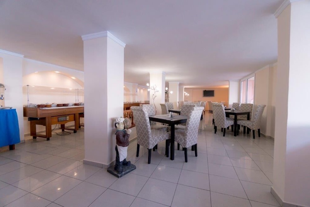 Corfu Maris Hotel — Restaurant & bars in Benitses, Ionian Islands